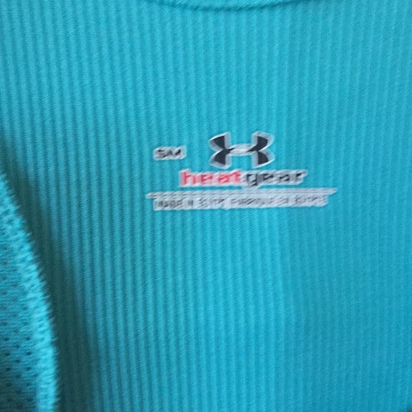 Under Armour Workout Tank - Picture 2 of 3